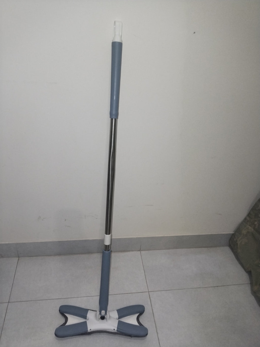360° Floor Mop Self-Wring Cleaning System for Tiles, Wood & Marble